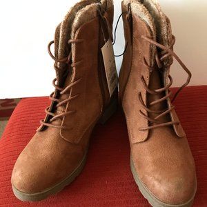 Women's Dez Microsuede Lace-Up Boots - Universal T